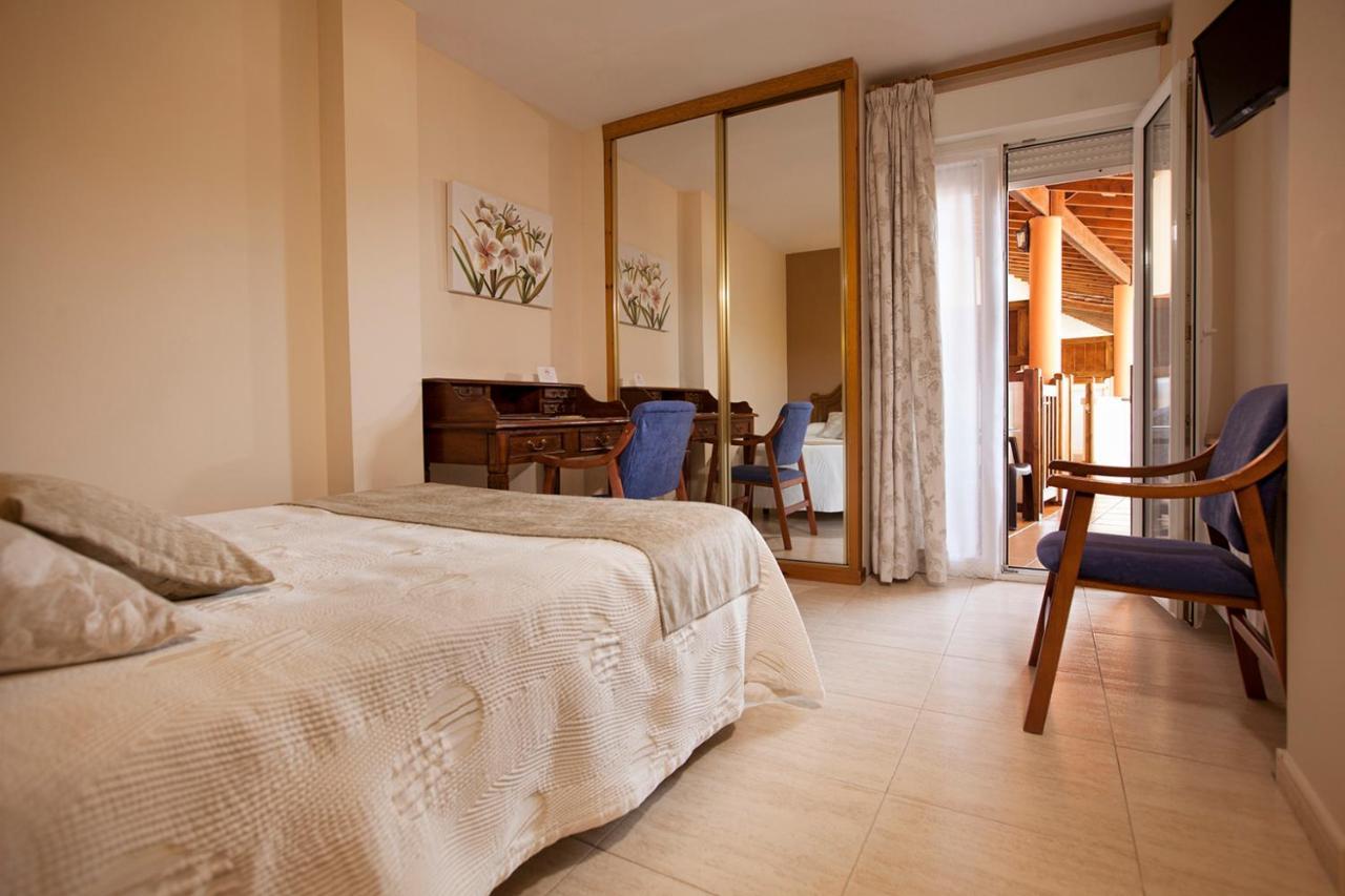 Hotel El Refugio 3 Estrellas Кобресес Экстерьер фото
