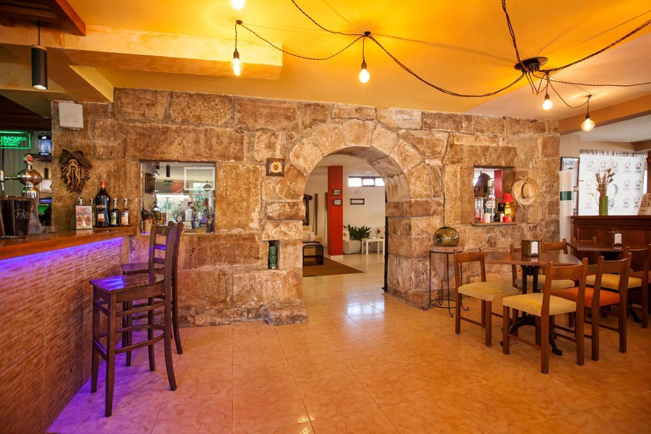 Hotel El Refugio 3 Estrellas Кобресес Экстерьер фото